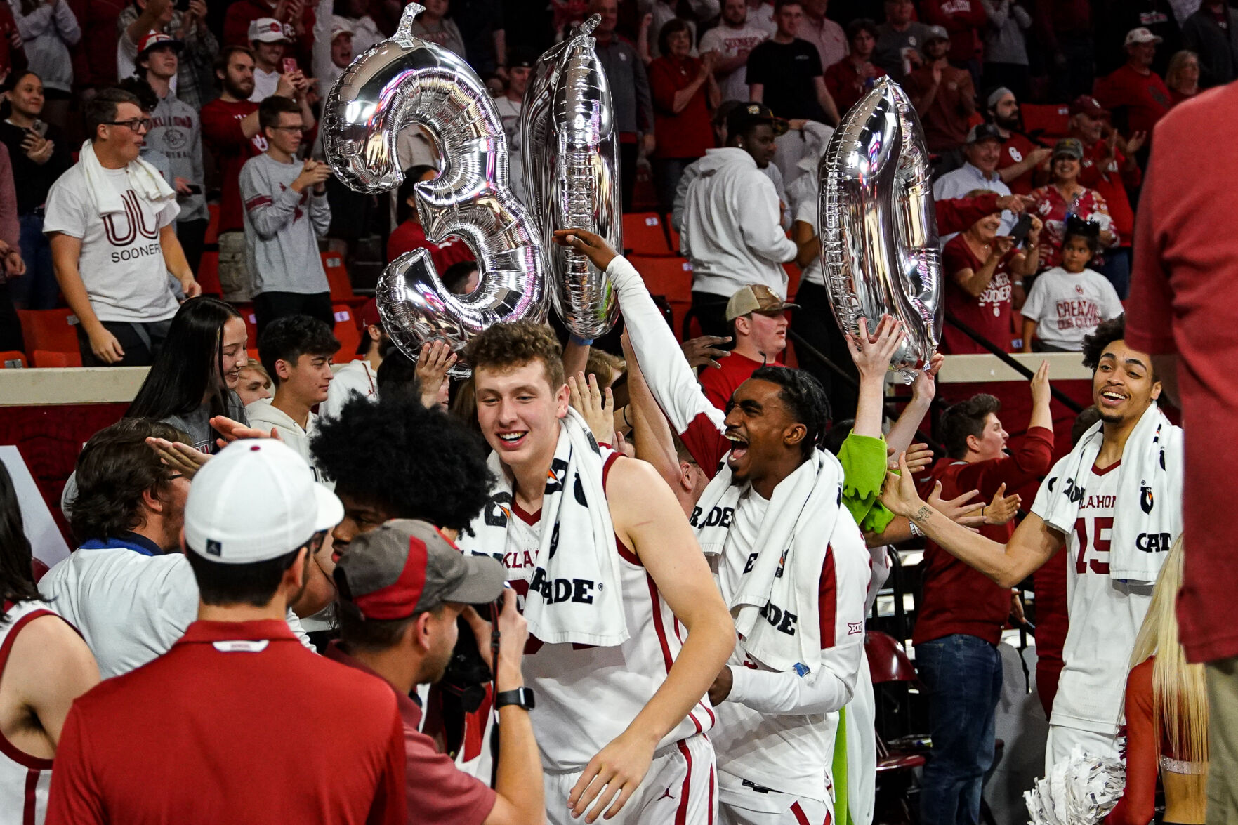 Sooners celebrate